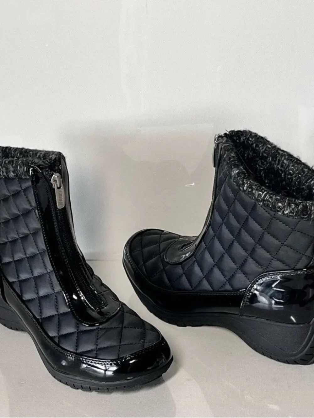 Khombu Megan Waterproof Front-Zip Winter Boots